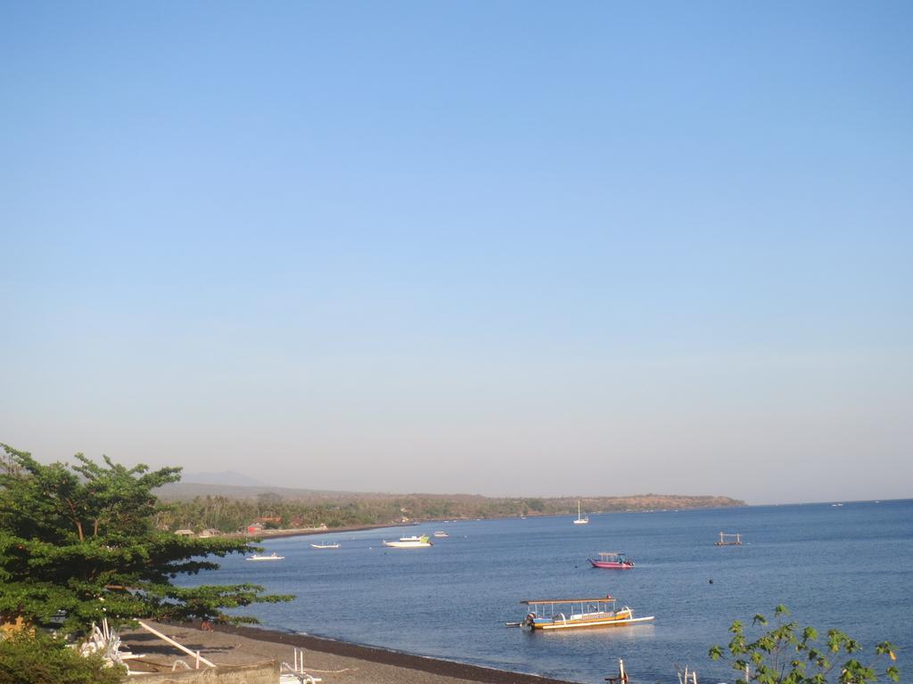 Amed Sari Beach Guesthouse מראה חיצוני תמונה