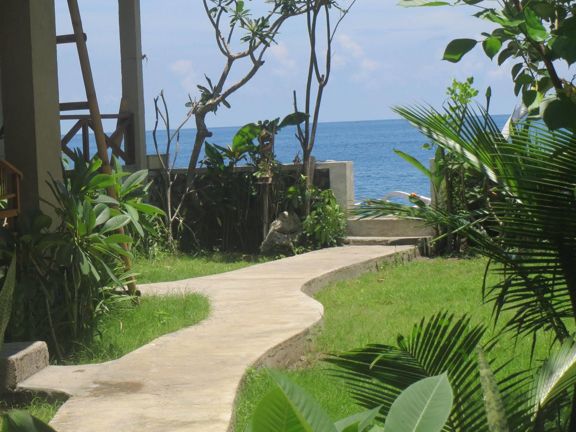 Amed Sari Beach Guesthouse מראה חיצוני תמונה