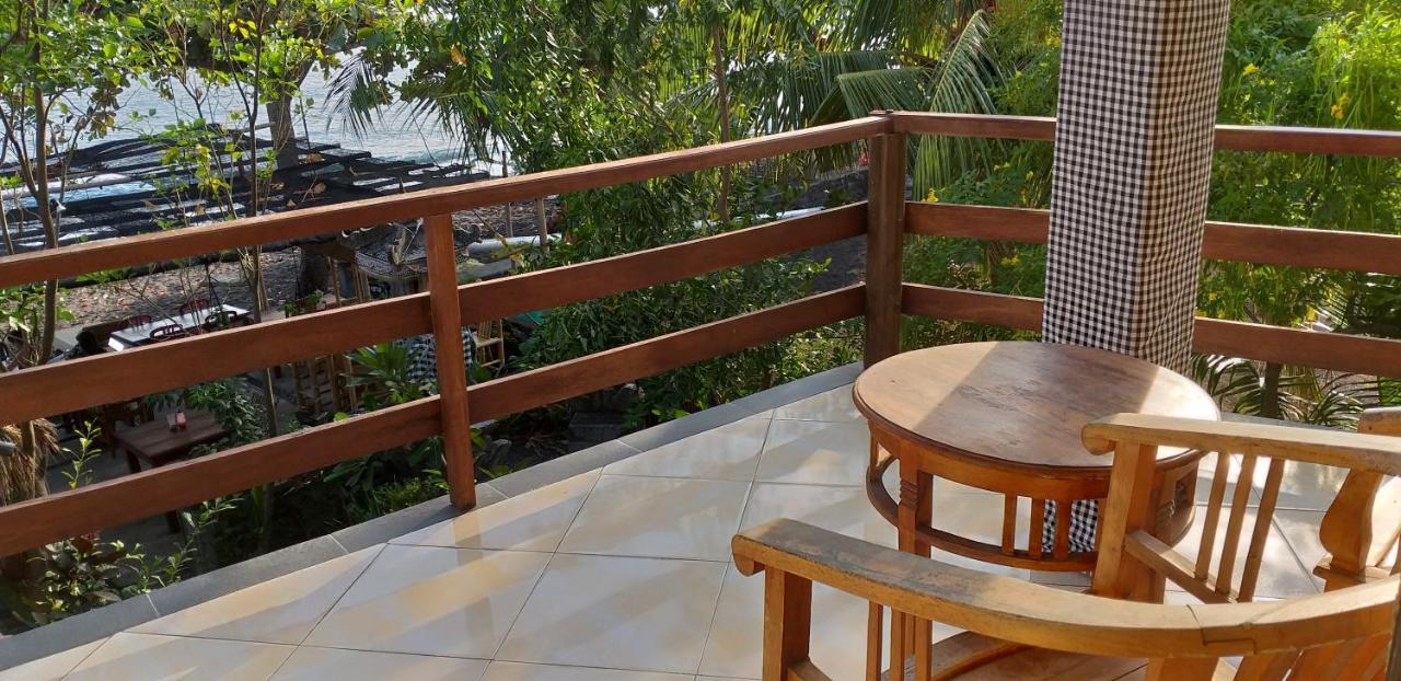 Amed Sari Beach Guesthouse מראה חיצוני תמונה