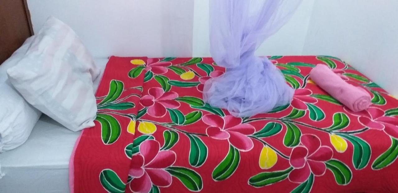 Amed Sari Beach Guesthouse מראה חיצוני תמונה