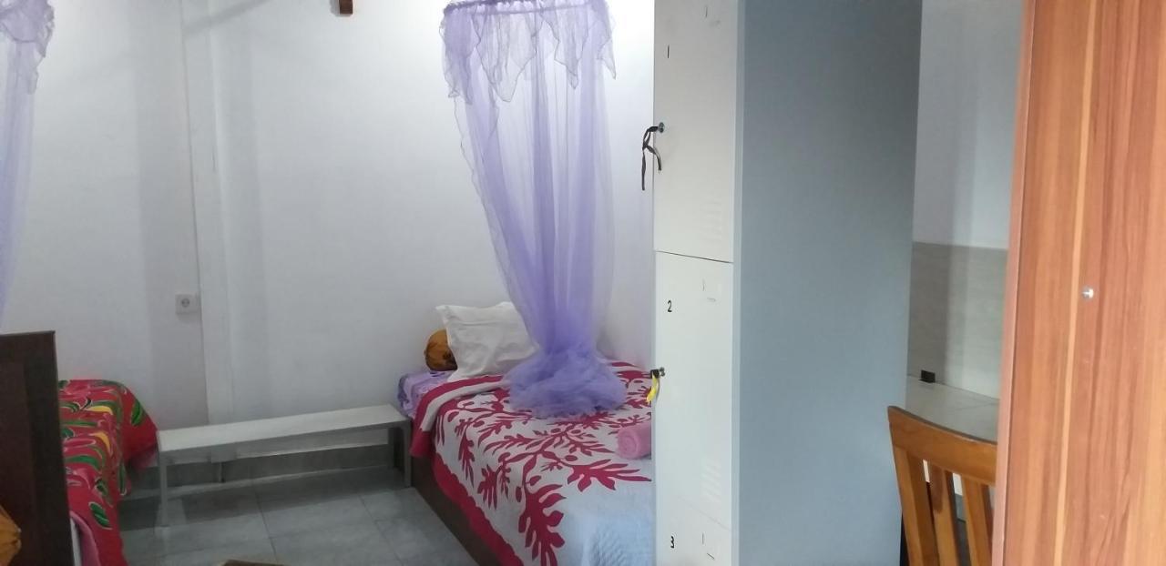 Amed Sari Beach Guesthouse מראה חיצוני תמונה